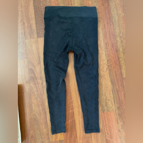 Offline by Aerie seamless ribbed stretch leggings - Picture 4 of 6